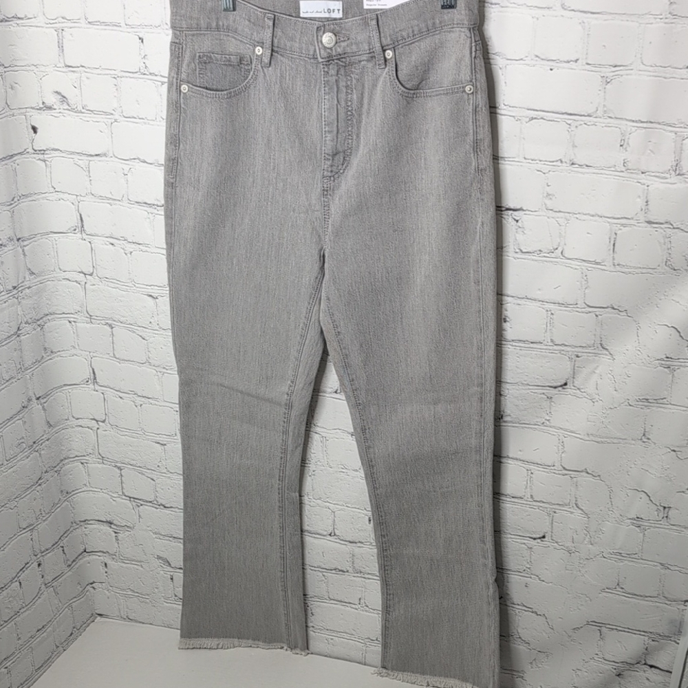 NWT Loft Kick Crop High Rise Raw Hem Jeans In Grey